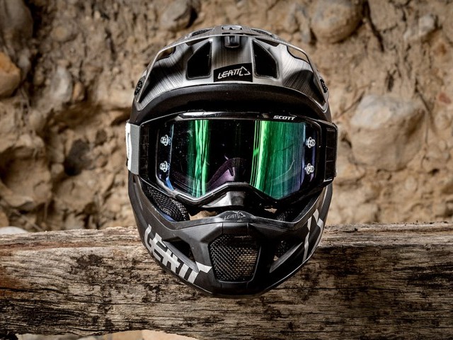 Leatt DBX 3.0 EN Convertible Helmet | IMB | Free Mountain Bike Magazine ...