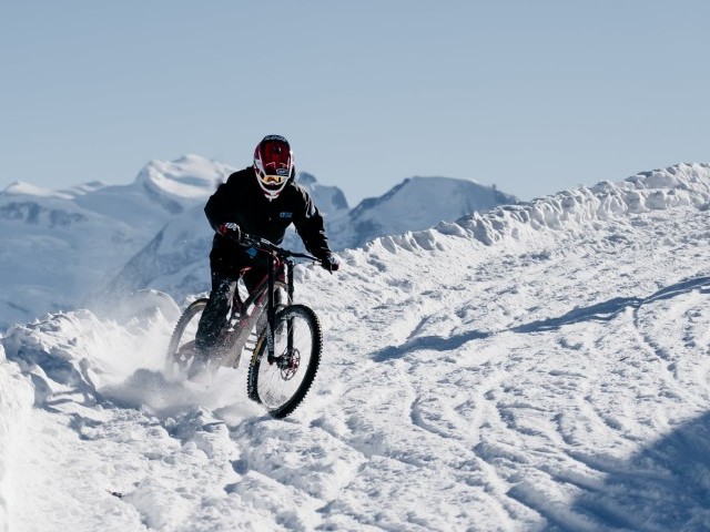 Bike on snow on sale