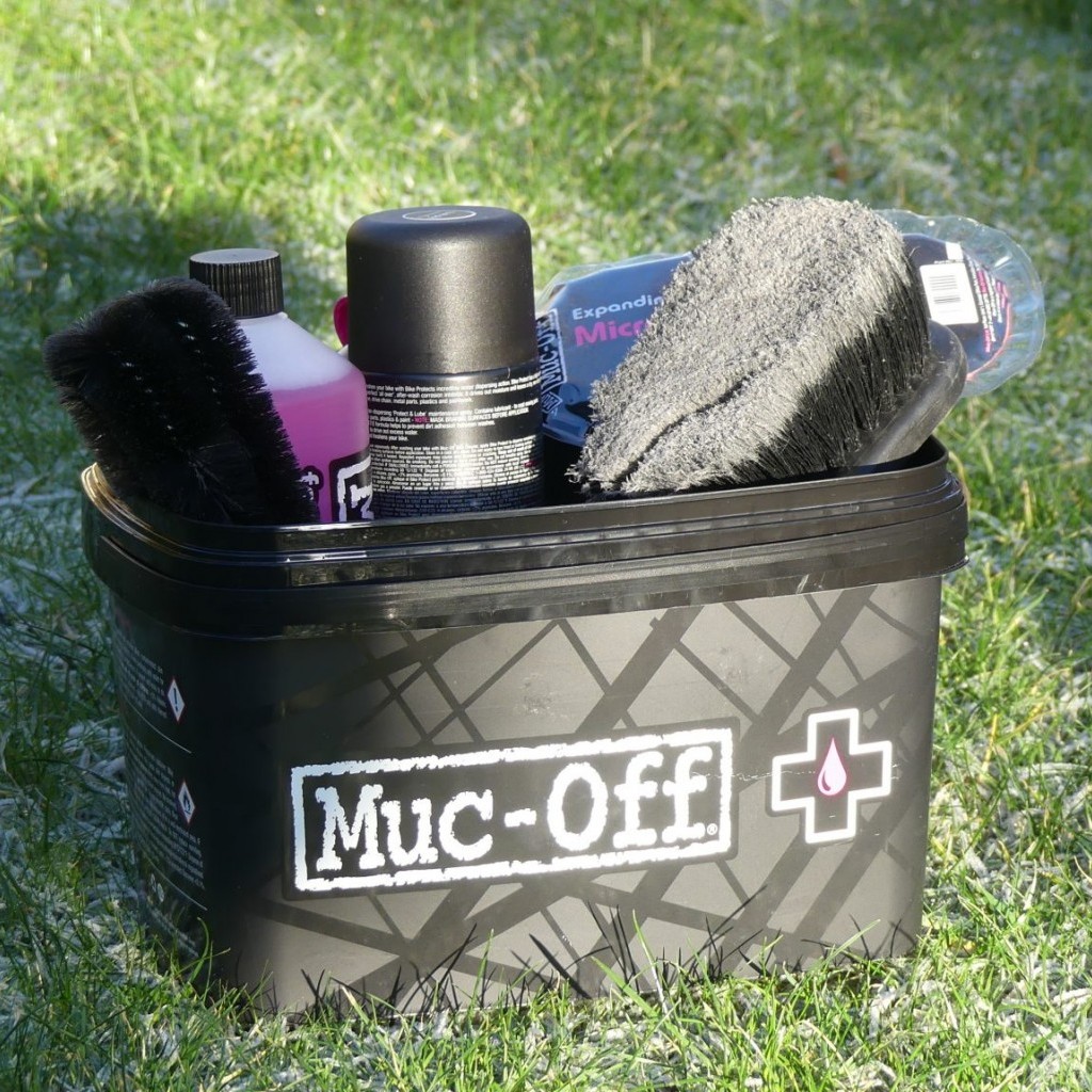 muc off 8 in one cleaning kit