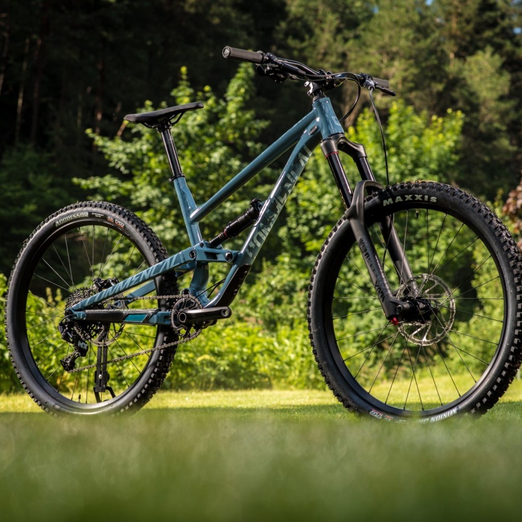 commencal clash fox