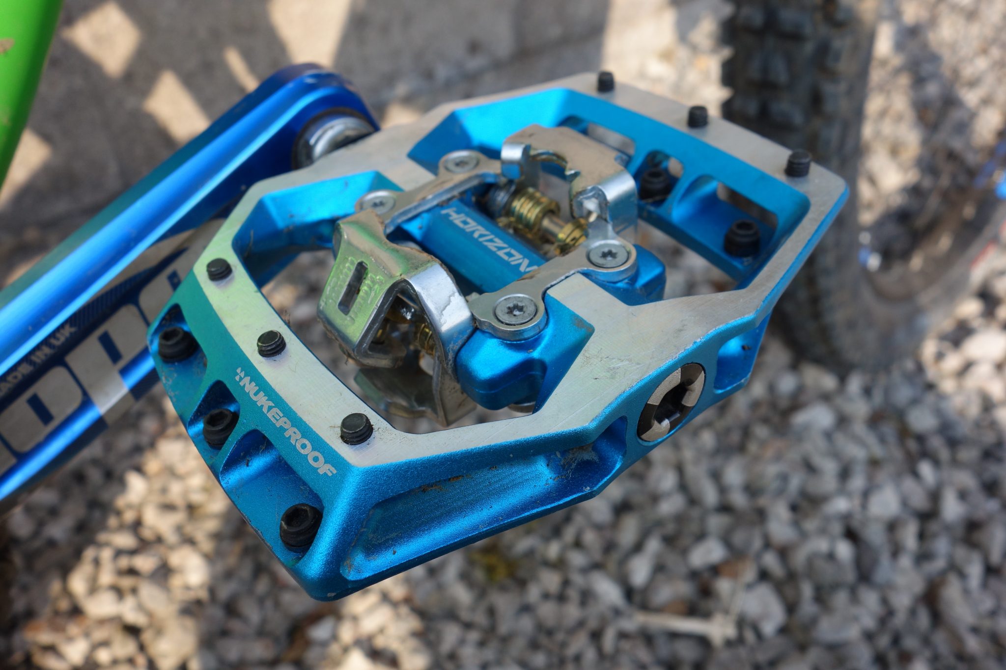 nukeproof blue pedals